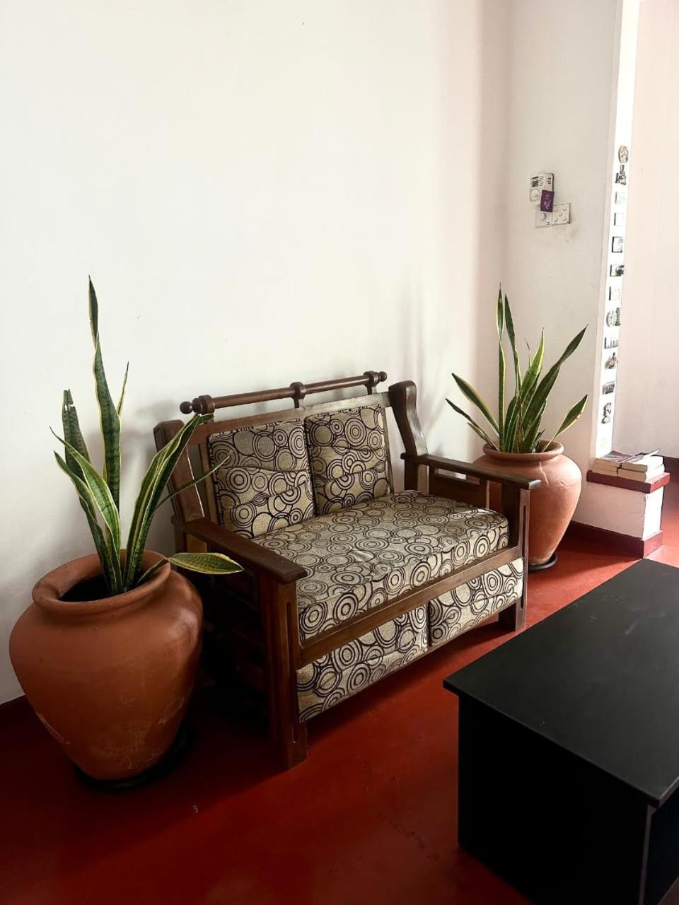 Villa Sunny Days Hikkaduwa Exterior photo